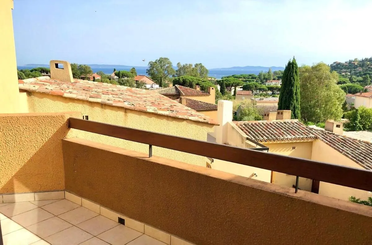 Sea View Apartment, St Clair Le Lavandou 0*,  France